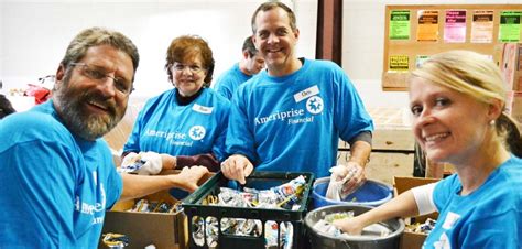 The medicine hat food bank is powered by volunteers like you! Volunteer - Northeast Iowa Food Bank