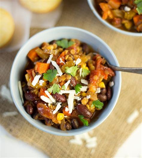Warm and comforting, this vegetarian red lentil chili is all that you need to beat the cold! Vegetarian Lentil Chili | Recipe | Vegetarian lentil chili ...