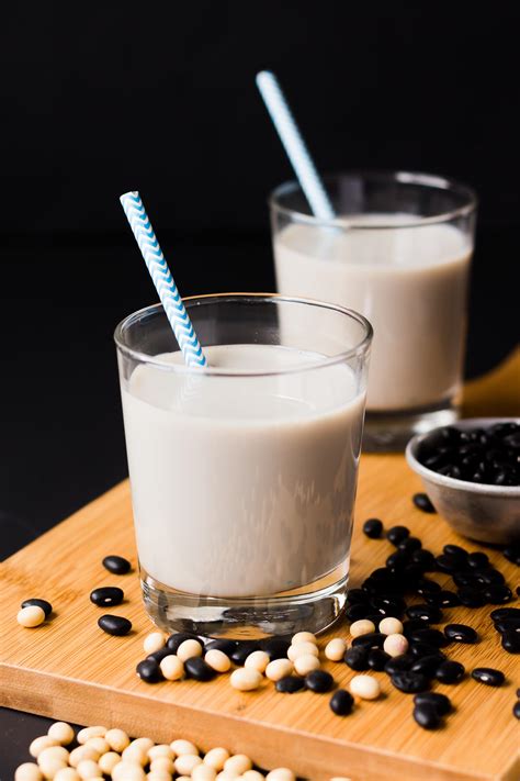Nutrition, benefits, risks, and how it compares with other milks. Low Carb Black Bean Soy Milk | Light Orange Bean