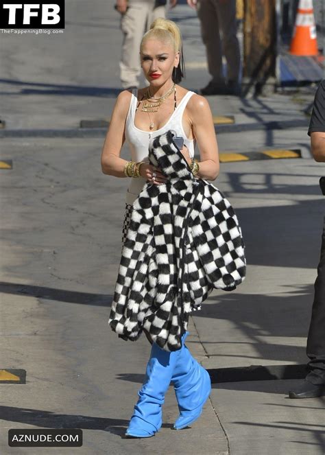 Gwen Stefani Sexy Seen Flaunting Her Hot Boobs Outside The Jimmy Kimmel