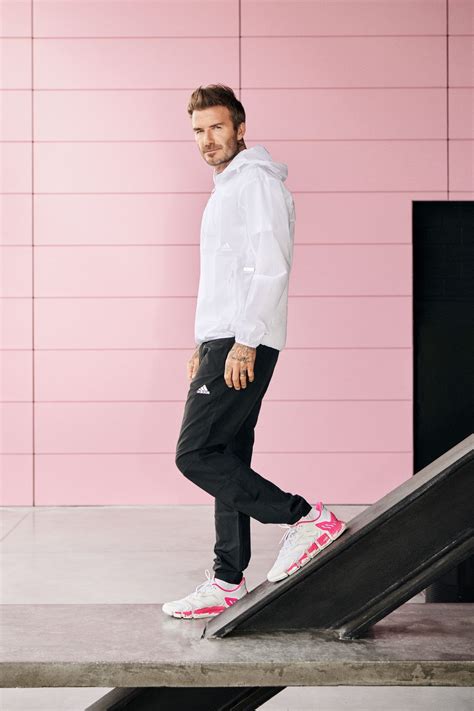 3 David Beckham演繹的adidas Climacool Vento X Beckham以純白鞋身為基底，白色切割boost中底