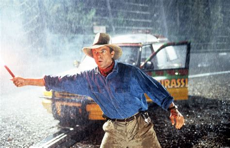 Le film est sorti au cinéma aux usa le 12 juin 2015, et en france dès le 10 juin, ce nouvel opus est tourné en 3d native par le réalisateur colin trevorrow. 'Jurassic Park 4' A Remake? Sam Neill Says It's 'A Total ...