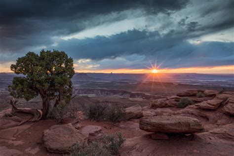 Sunset At Grand View Point Canyonlands National Park Utah By Kirk