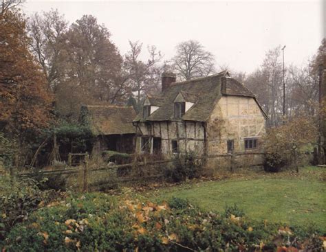 Elizabethan Farmhouse Built In The Early 1500s With Much Of Its