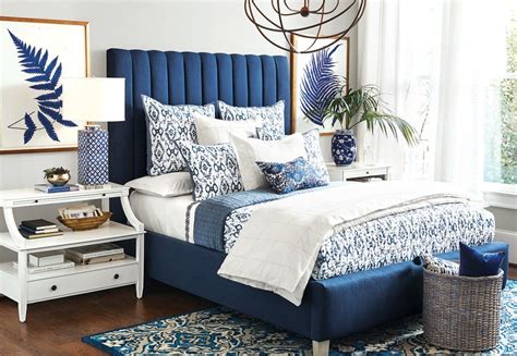 Pin by Vahidheidarlaki on Master bedroom in 2021 | Dorm room decor