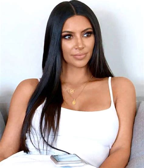 pinterest deborahpraha ♥️ kim kardashian with dark hair straight hairstyles dark hair kim