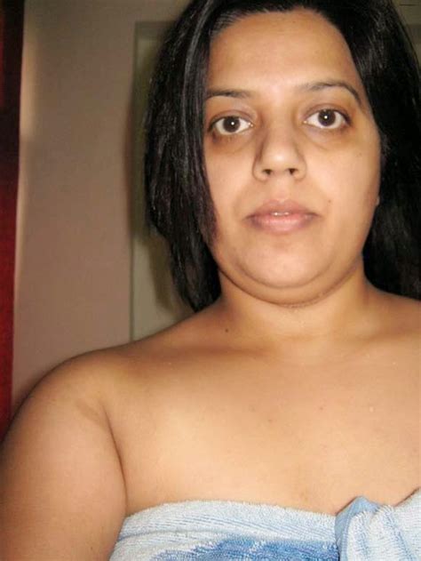 Mallu Indian Big Boobs Nude Desi Hairy Pussy