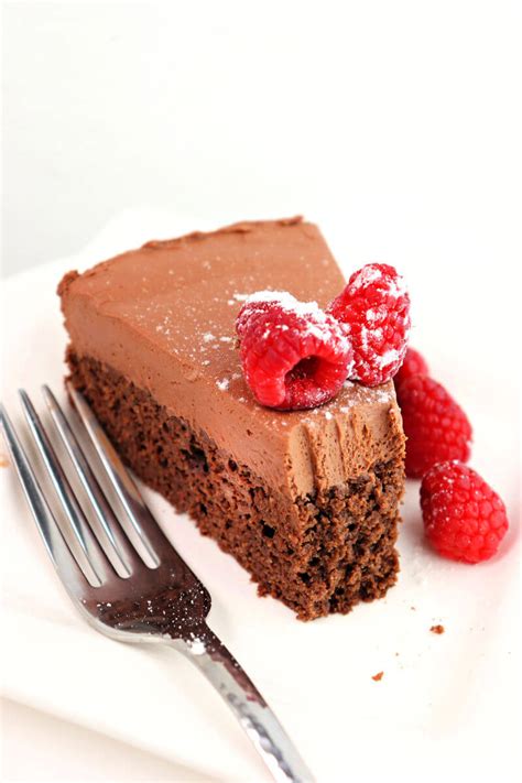 Chop 150 grams (5.5 oz) of dark chocolate. Keto Chocolate Mousse Cake | Explorer Momma