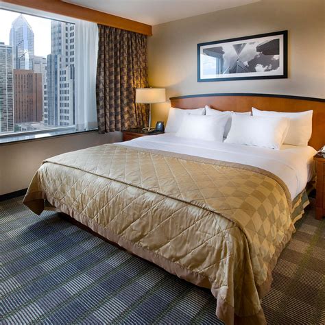 Embassy Suites By Hilton Chicago Downtownmagnificent Mile Expert Review Fodors Travel