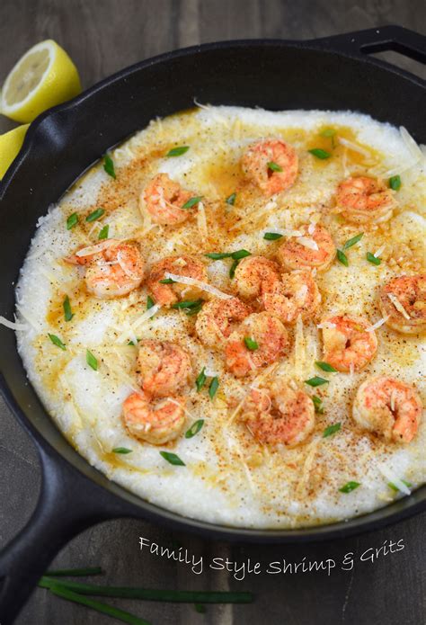 In less and 10 minutes, you'll have a cheesy, creamy bowl of keto cheese grits with only 217 calories and 3g net carb. Creamy Shrimp & Grits - Chef Savvy