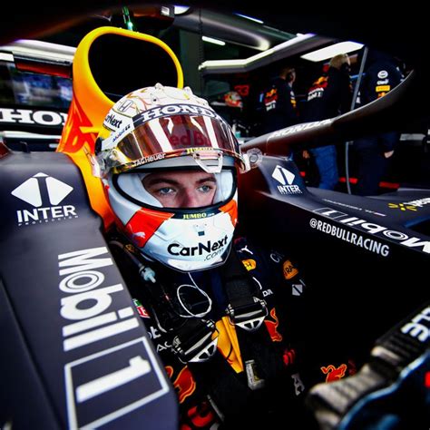 Volg als eerste nieuwe updates over: VIDEO: F1 is weer in Italië en Max Verstappen valt stil in ...