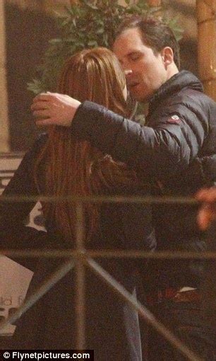 Karen Gillan Locks Lips With Phoneshop Actor Andrew Brooke Daily Mail Online