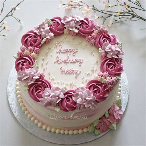 Rose Flower Buttercream Cake Cake Piping Buttercream Decorating