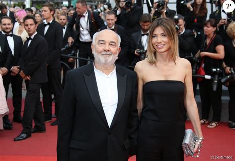 Gérard Jugnot Et Sa Jeune Compagne Patricia Deux Amoureux à Cannes