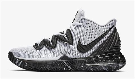 Posted june 1, 2021 written by bernard beanz smalls. Nike Kyrie 5 White Black Sports Shoes AO2918-100 - SepRun