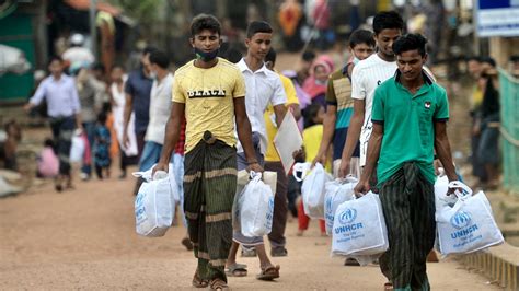 Us Announces Programme To Resettle Rohingya Refugees Middle East Eye