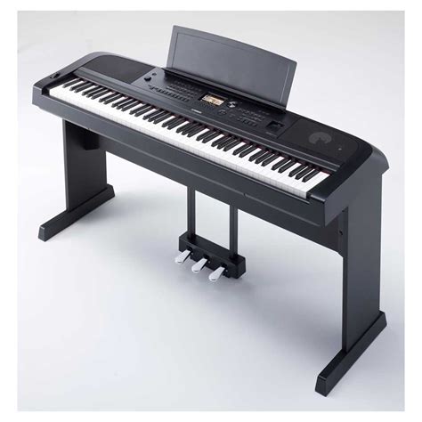 Yamaha Dgx 670b Portable Grand Piano Wstand And Pedal Unit Dgx670