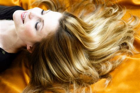 In india, women use turmeric to remove unwanted hair and some claim it can permanently inhibit hair growth. Benefits and Advantages of Turmeric for Skin, Hair and ...