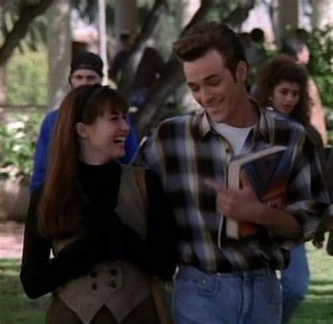 dylan mckay luke perry and brenda walsh shannen doherty in beverly hills 90210 beverly