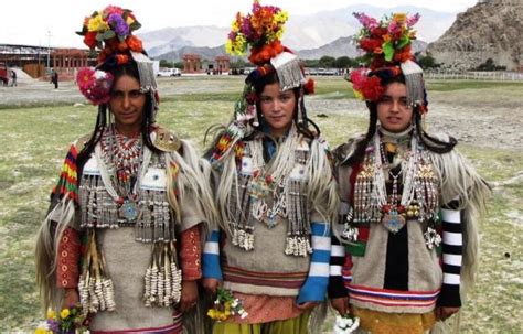 20 Interesting Tribes From Around The World Slviki