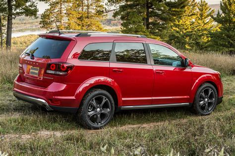 2020 Dodge Journey Review Pricing Journey Suv Models Carbuzz