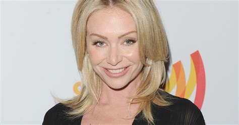 Portia De Rossi To Play Lily Munster In Munsters Reboot Mockingbird