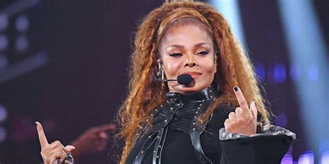 Janet Jackson Shows Off Extreme Flexibility During A Dance Rehearsal