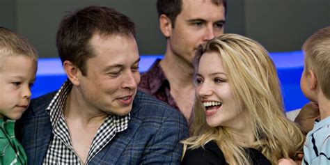 Elon Musks First Wife Says He Has A Type Of Girlfriend
