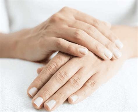 Some Effective Home Remedies For Dry Hands Herzindagi