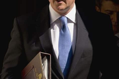 david cameron still backing jeremy hunt after damning claims about bskyb deal daily record