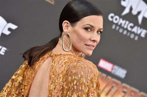 Evangeline Lilly Shaved Her Head On Instagram And She Looks Incredible