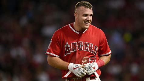 Mike Trout And Angels Finalizing 12 Year 430 Million Deal — Largest