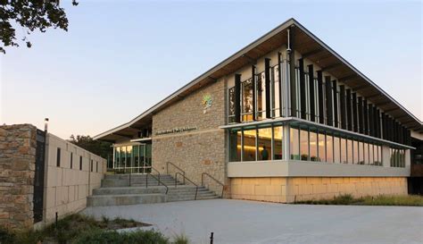 Meadowbrook Park And Clubhouse Johnson County Park And Rec Ks