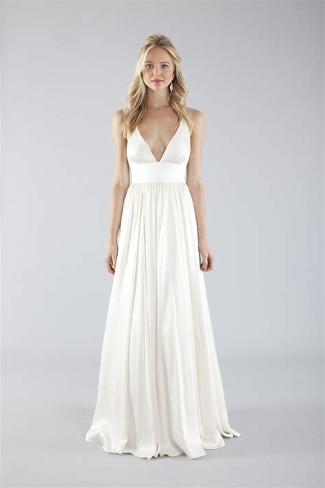 Shop from david's bridal satin bridal gowns available in beautiful styles and fabrics including mermaid and ball gown styles. 20 Elegant Simple Wedding Dresses
