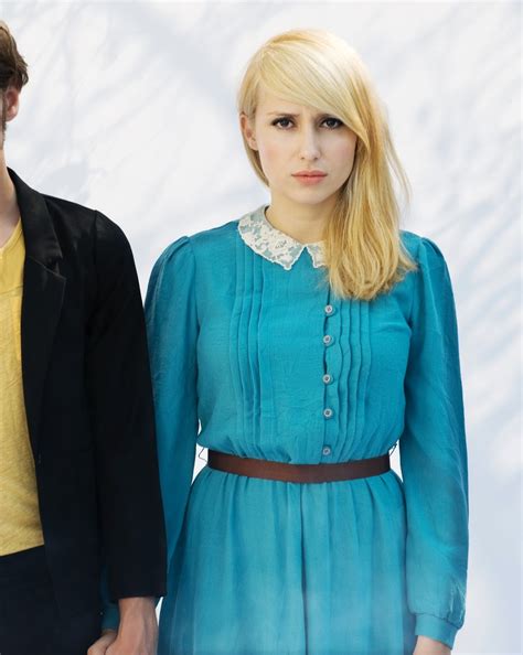 Report this album or account. CassettePOPlive: Entrevista con ZAHARA