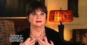 Cindy Williams discusses Shirley's wardrobe - EMMYTVLEGENDS.ORG