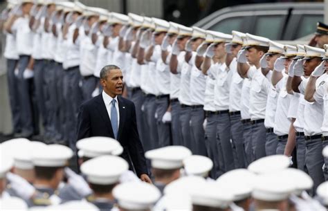 Obama Promete Mais Diplomacia E Menos Militarismo Na Pol Tica Externa Poca Tempo