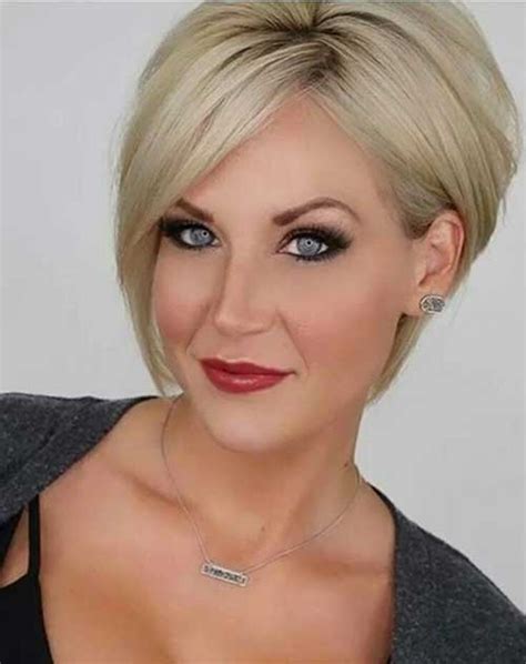 35 Best Layered Short Haircuts For Round Face 2018