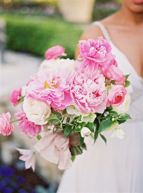 The Prettiest Pink Wedding Bouquets Wedding Bouquets Ranunculus