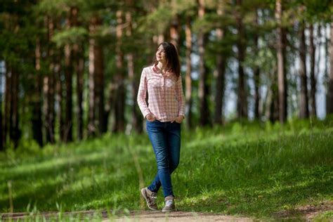 Walking in Nature Reduces Negativity, Anxiety and Stress, Study