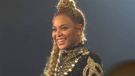 Love on top is a song recorded by american singer beyoncé for her fourth studio album 4 (2011). Beyoncé - Love on Top (Live Formation World Tour ...