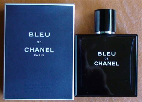 A woody aromatic fragrance for the man who defies convention, and resists the ordinary every day My Perfume Diaries: Bleu De Chanel