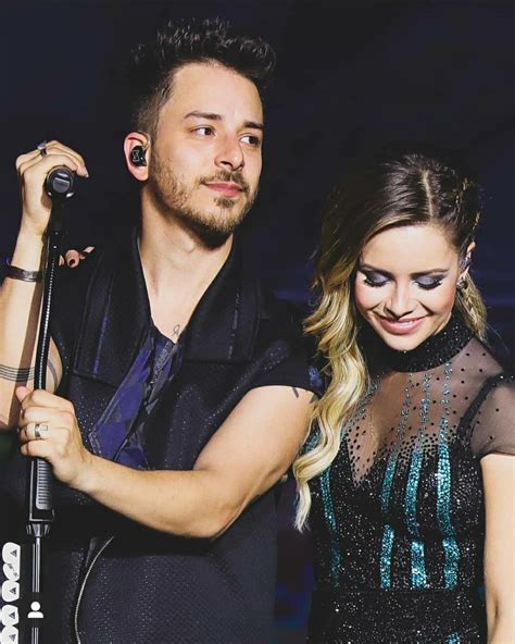 Que não se pode esquecer. Pin de Rosalina A. em Sandy & Júnior em 2020 | Cantores, Sandy e junior, Sua voz