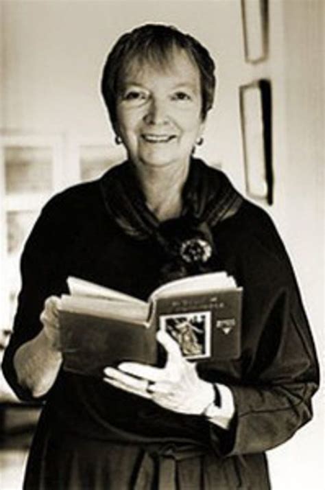 Learn About Madeleine Lengle Beloved Author Of A Wrinkle In Time