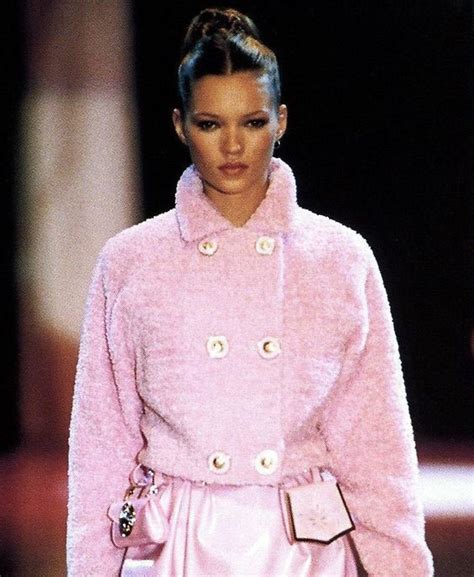 On Twitter RT VANITYxVAULT Kate Moss At Versace FW 1994 Rtw