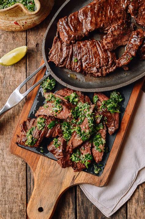 Season skirt steak lightly with salt and let sit at room temperature for 30 minutes. How to Cook Steak Perfect at Home ( Easy & Simple | Skirt ...