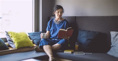 Expert tips on coping with stress and anxiety during a ...
