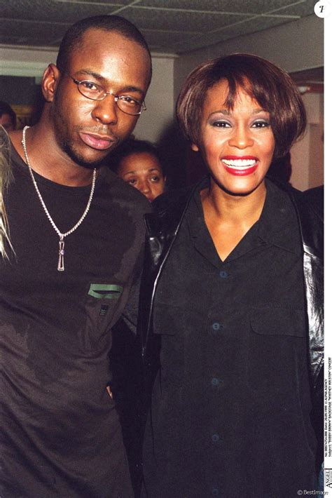 He began his solo career in 1986 after leaving the successful pop group new. Whitney Houston droguée : Son ex Bobby Brown veut "gifler ...