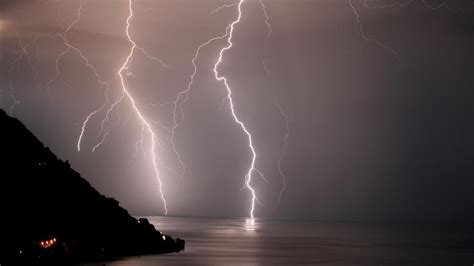 Lightning Does Actually Strike In The Same Place Twice Epfl