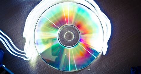 Cara menghilangkan stiker cd kepingan. Cara Menghilangkan Stiker Cd Kepingan / 2 Langkah Cara ...